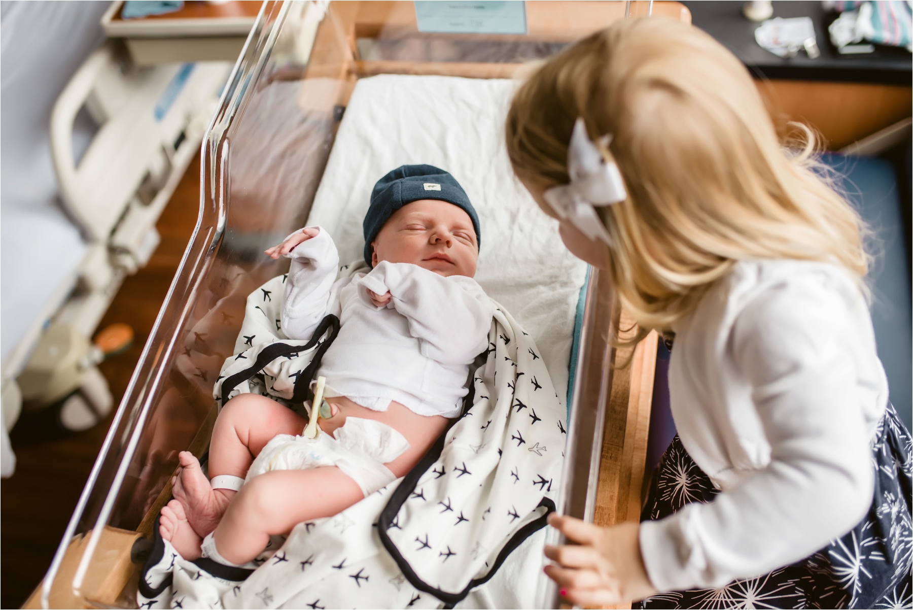 prentice hospital newborn photos siblings